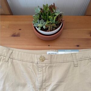 Liz Claiborne Classic Khaki Bermuda Shorts Size 18 New With Tags